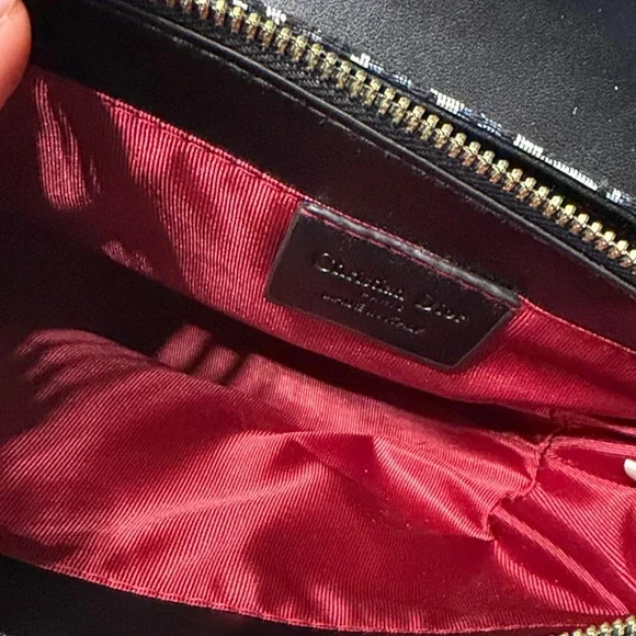 Oblique Black & White Saddle Bag - Picture 3 of 10